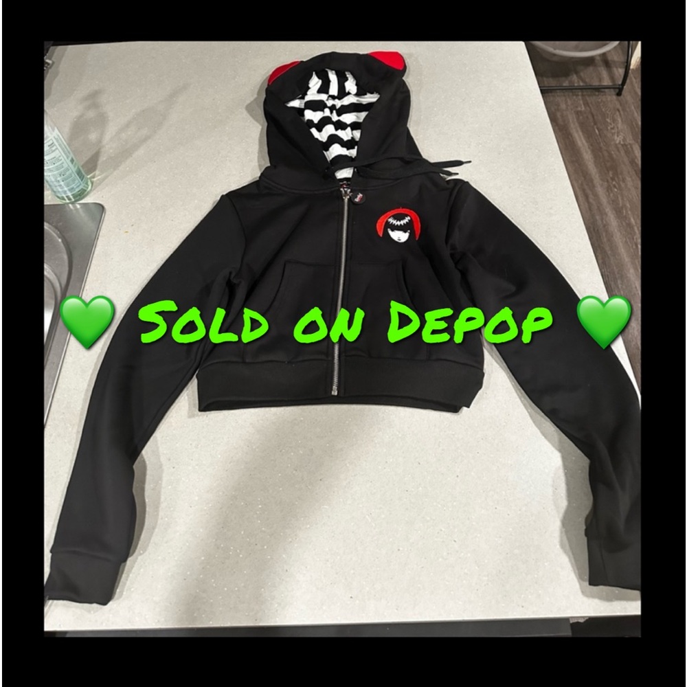 💚 SOLD 💚 Brand New With Tags Emily The Strange Cropped Hoodie